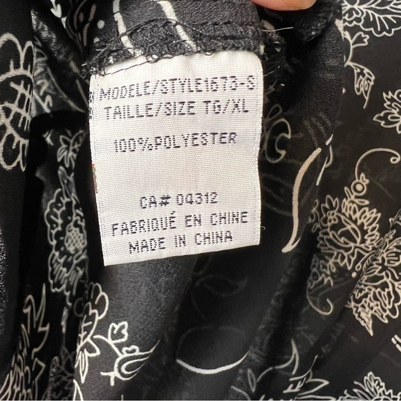 Vanity Fair VTG Elegant Black Sheer Blouse - Picture 6 of 8